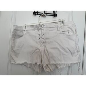 Womans Express Shorts plus size 18